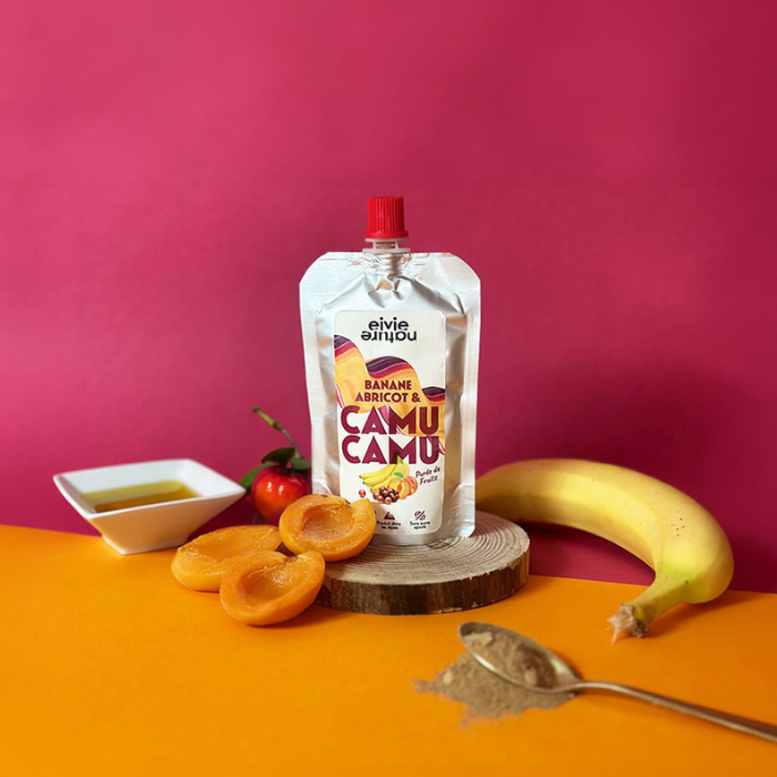 Baies fraîches de camu camu, super-aliment d’Amazonie ultra-riche en vitamine C naturelle